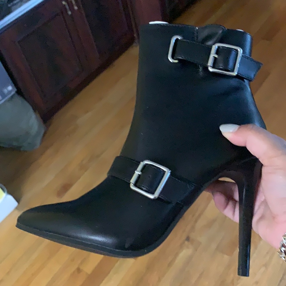 Short black heel boots